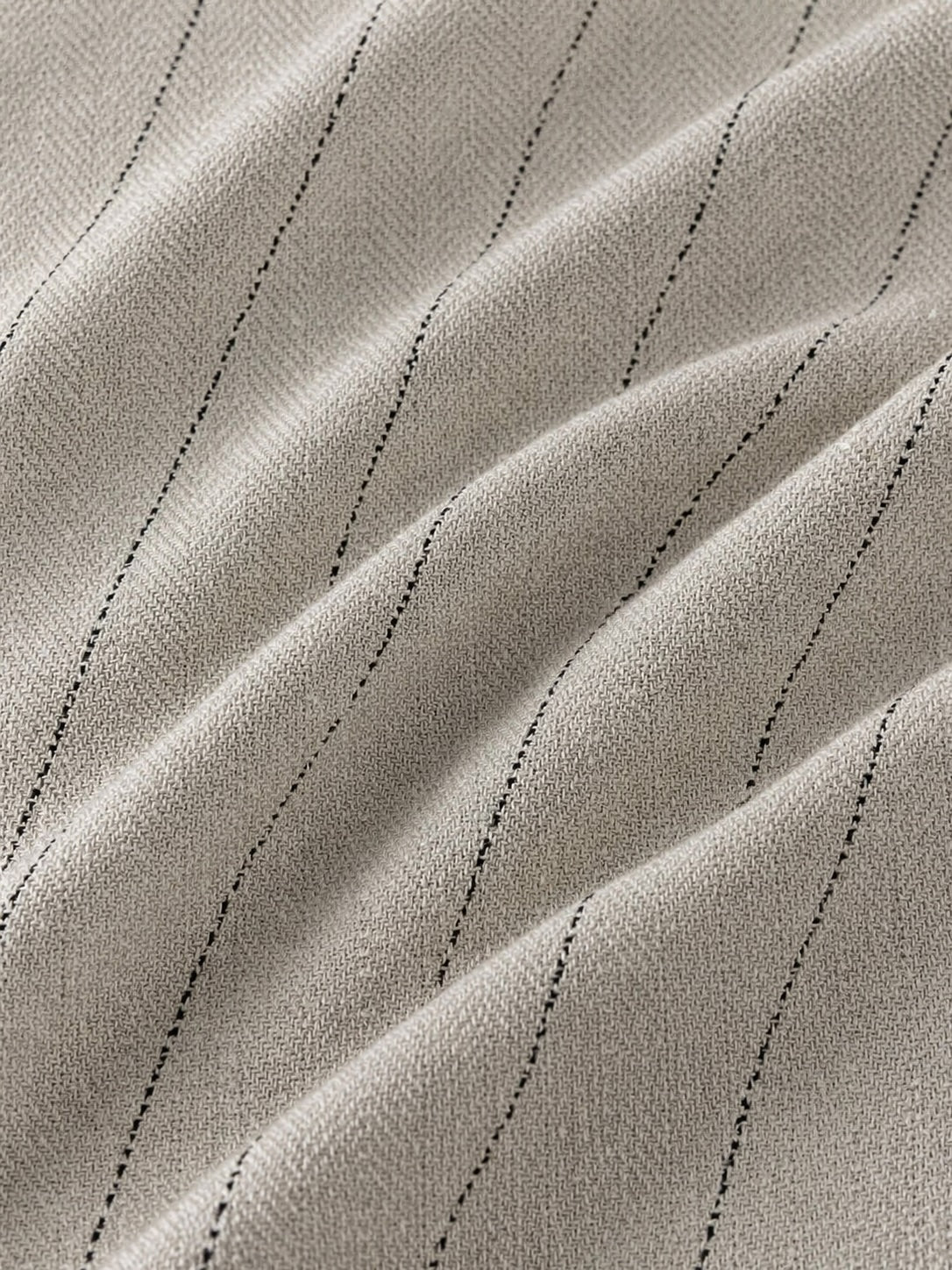 100% LINEN-GREYISH BEIGE STRIPES